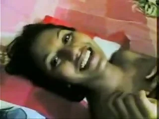 Brown Threesome - Hot Bengali Girl Smiling With Moans To the fullest extent a finally Acquiring Fucked