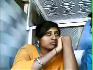 VID-20071207-PV0001-Nagpur (IM) Hindi 28 yrs old unmarried girl Veena kissing (Liplock) her 29 yrs old unmarried lover Sanjay at tea shop sex porn peel
