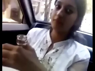 Desi teen fucked by dad in passenger car